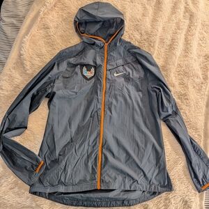 Women's Nike Windrunner Windbreaker